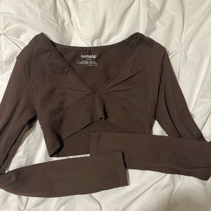 brown garage long sleeve crop top size xs